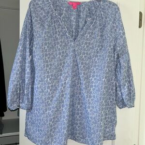 Lilly Pulitzer blouse. Size large.
